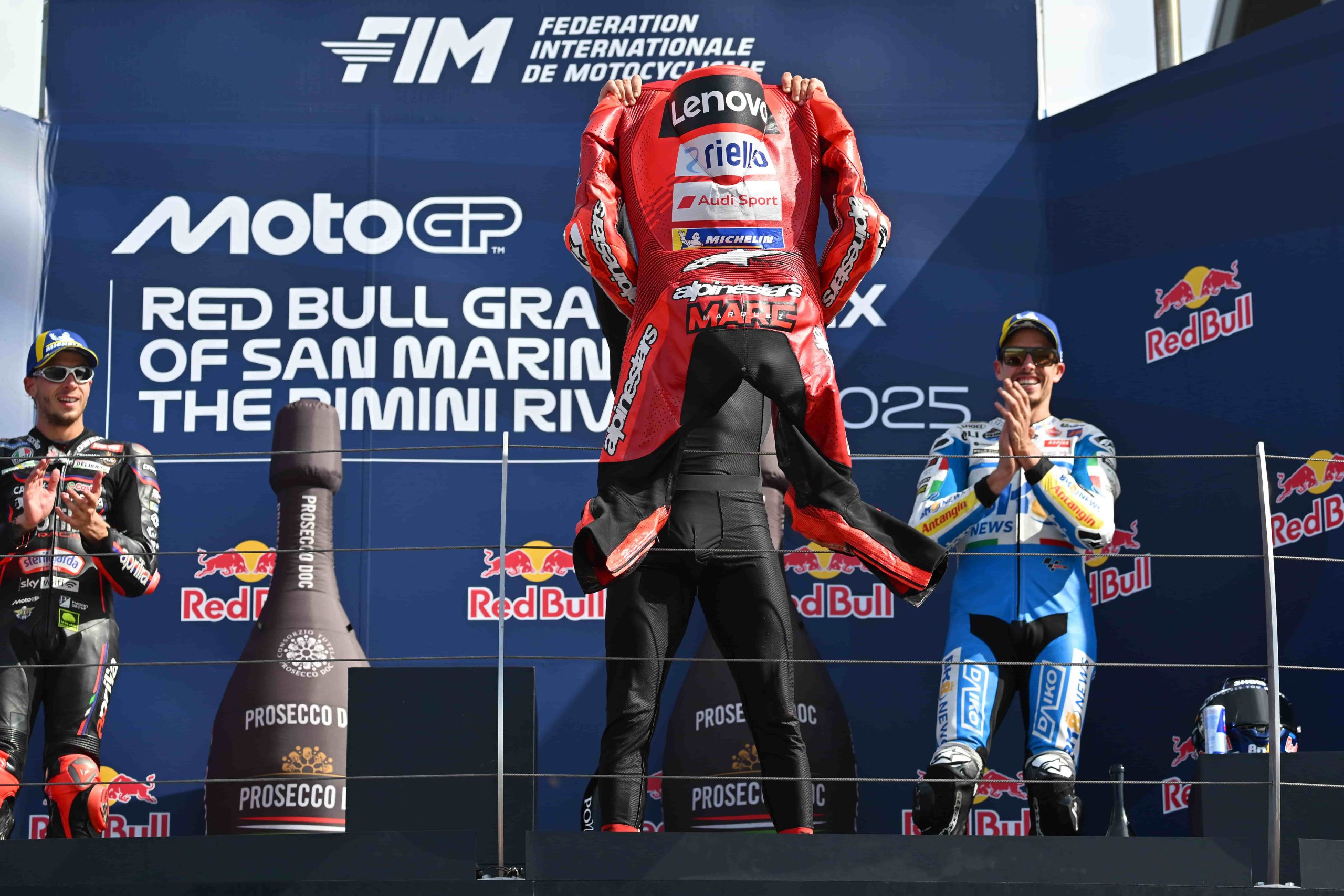 GP De San Marino 2025 Marc M rquez Acaricia El T tulo Exclusivo Motos