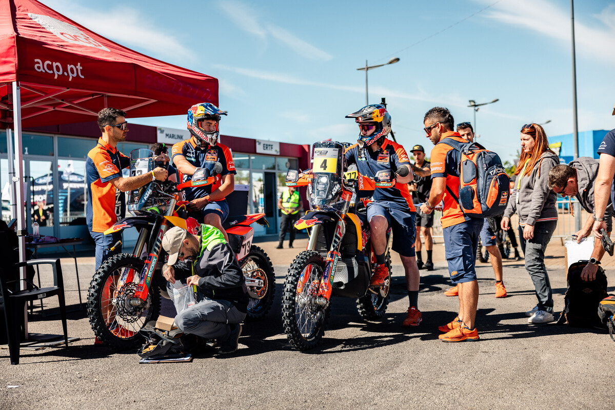 Daniel Sanders se queda con el prólogo del Rally de Portugal