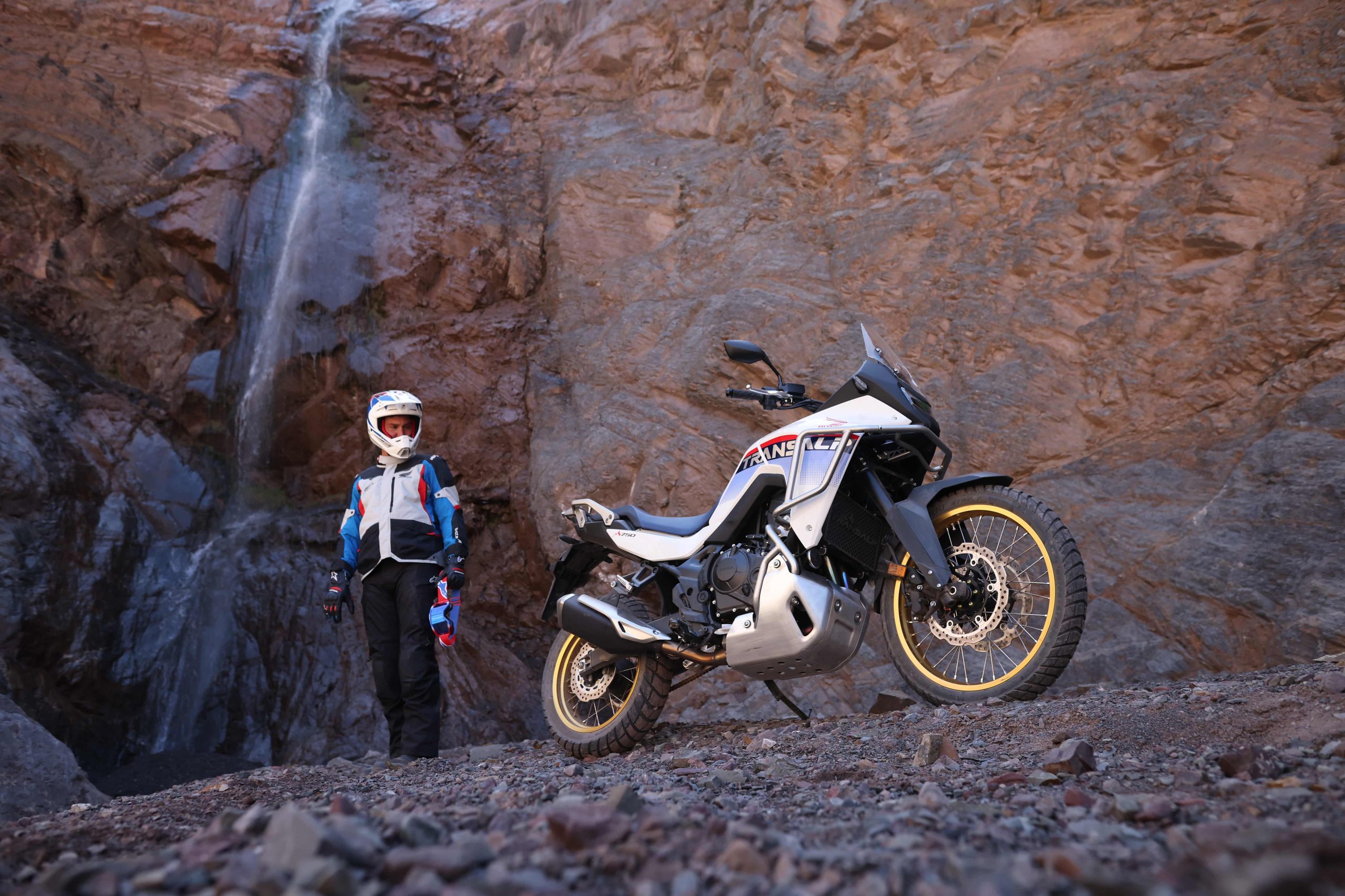 La Honda XL750 Transalp ya aterrizó en Argentina