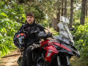 STAV Tech indumentaria técnica para moto 2