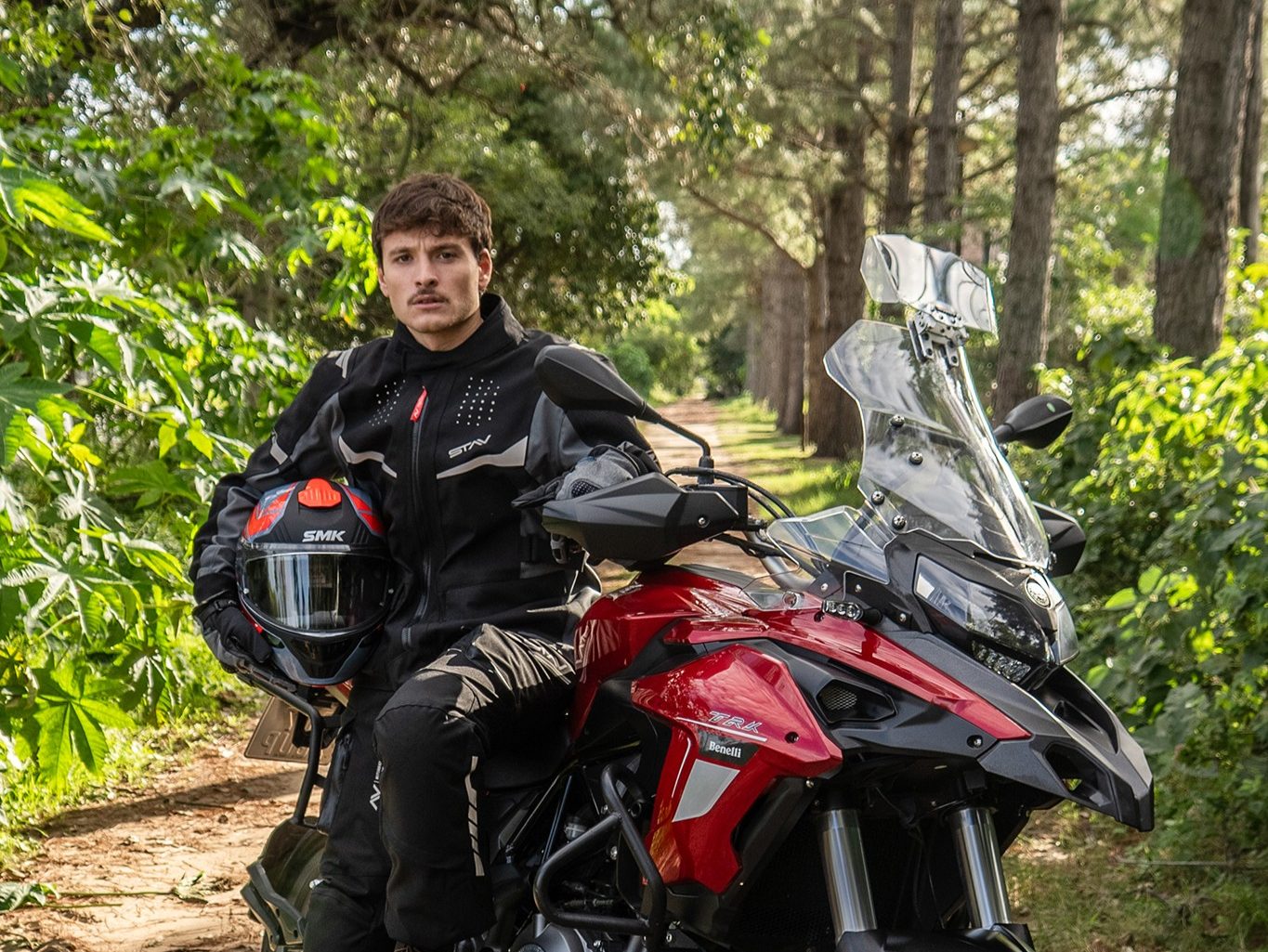 STAV Tech indumentaria técnica para moto 2