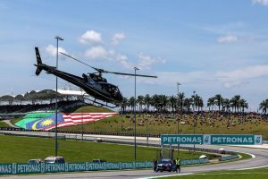 Escalofriante accidente en Moto3: los últimos partes médicos de Rueda y Dettwiler