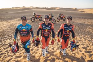 Con nuevo integrante, el equipo KTM se prepara para el Dakar 2026