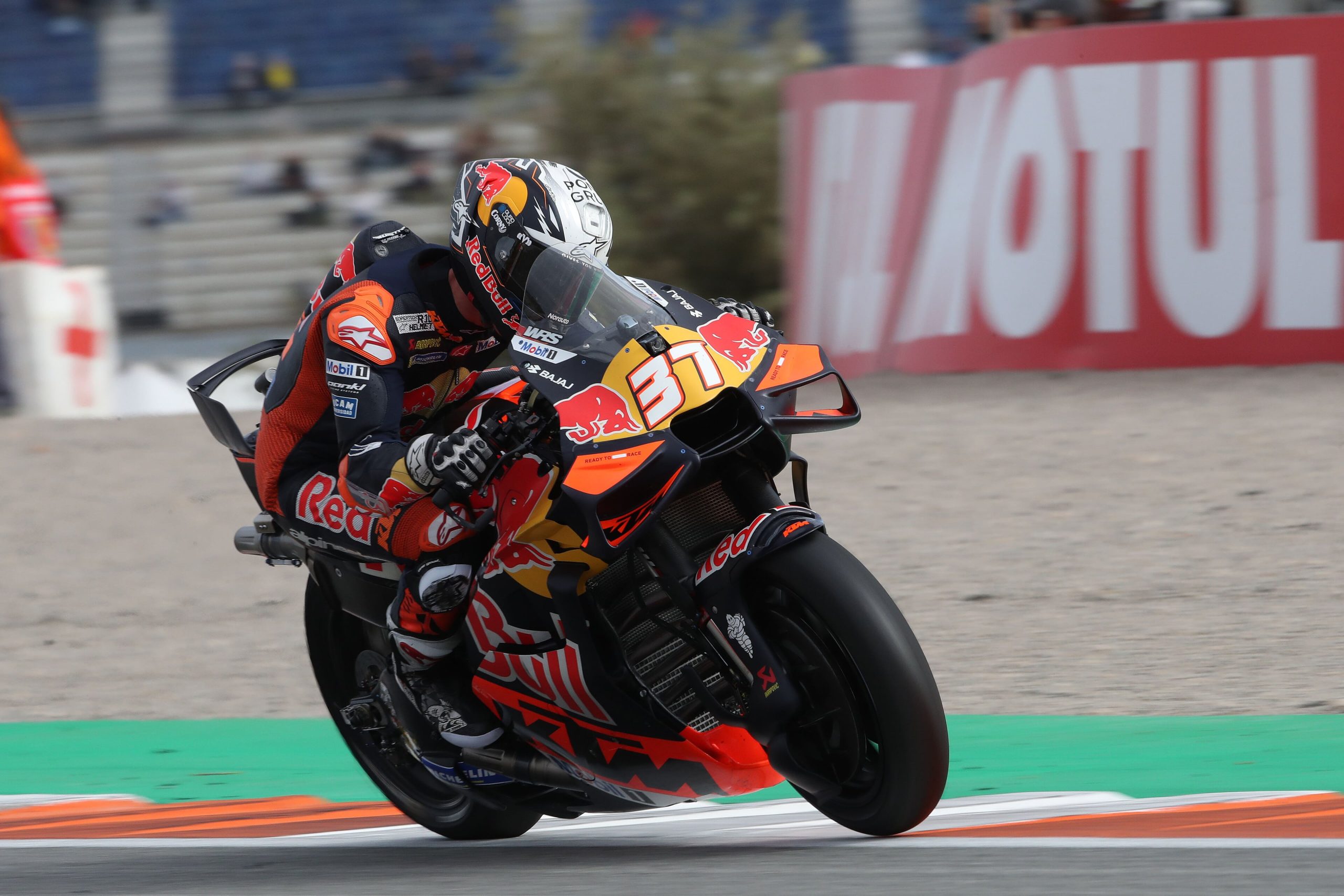 MotoGP en Valencia: Miller y Pedro Acosta lideran el viernes