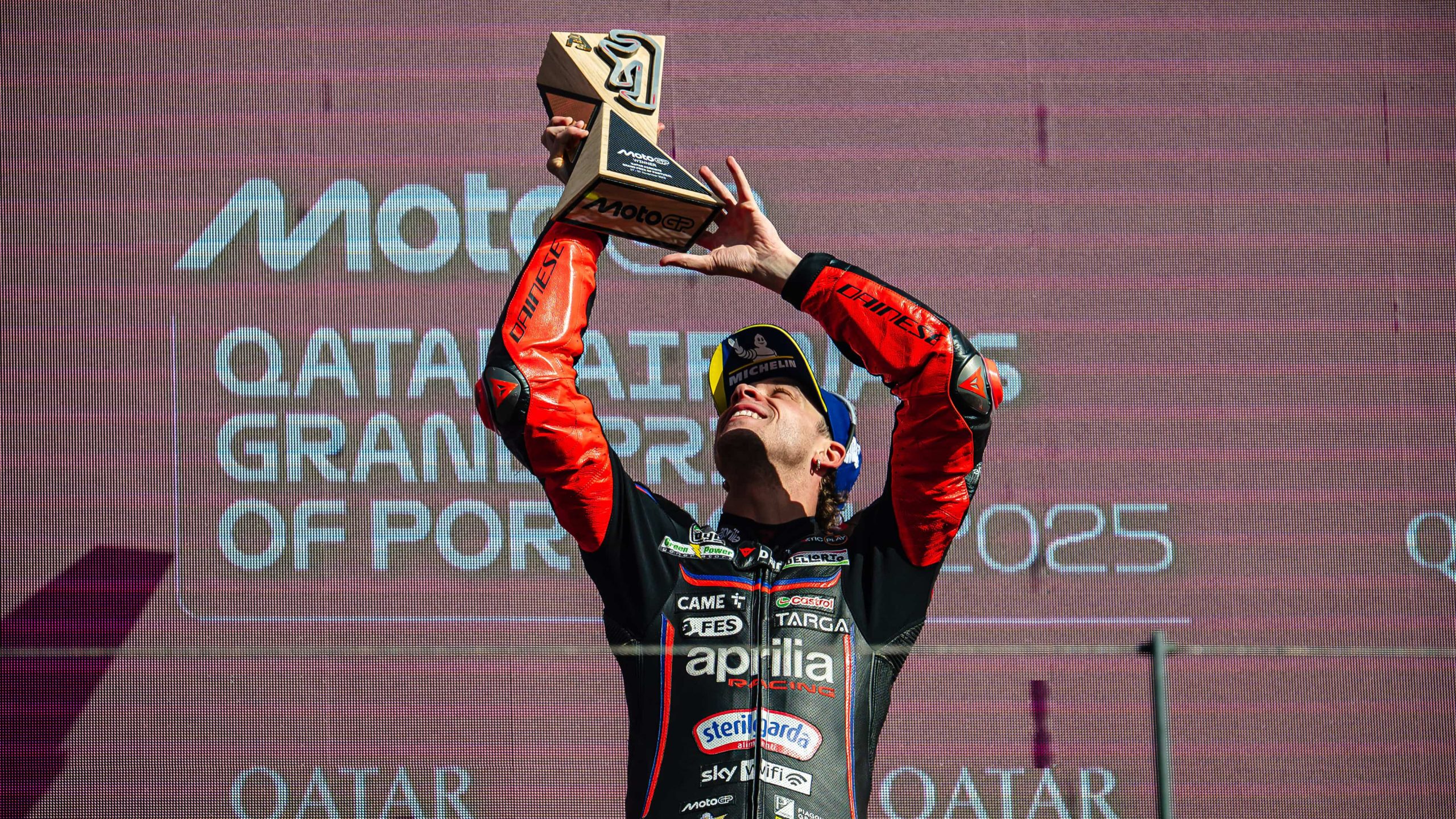 GP de Portugal 2025: Marco Bezzecchi vuela y acaricia el bronce