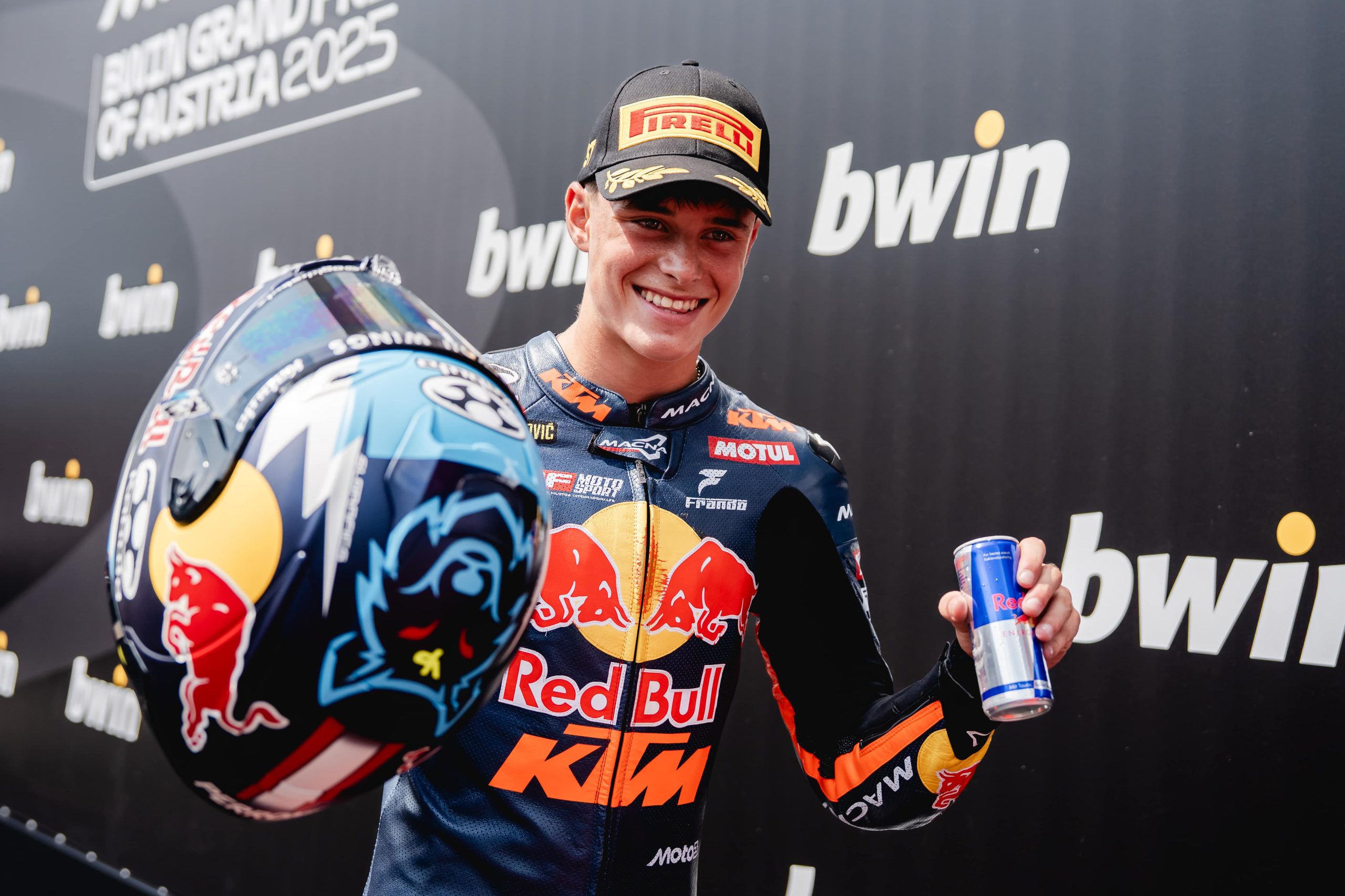 La armada latina se apodera del MotoGP