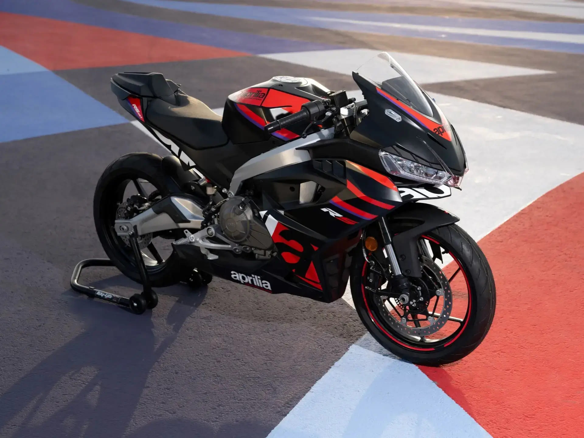 La Aprilia RS 457 prepara su arribo al país