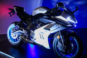 CFMoto 675SR-R y 675NK: las tricilíndricas arribaron al país