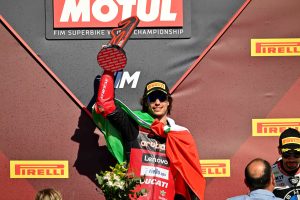 WSBK Portimao 2026: Nicoló Bulega firma otro triplete dominante