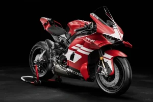 Ducati conmemora su primer siglo como marca con la salida de la Superleggera V4 Centenario, su superbike mas potente jamás vista.