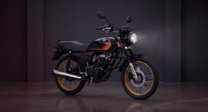 AKT NKD 125 Classic V3: la vuelta de lo retro