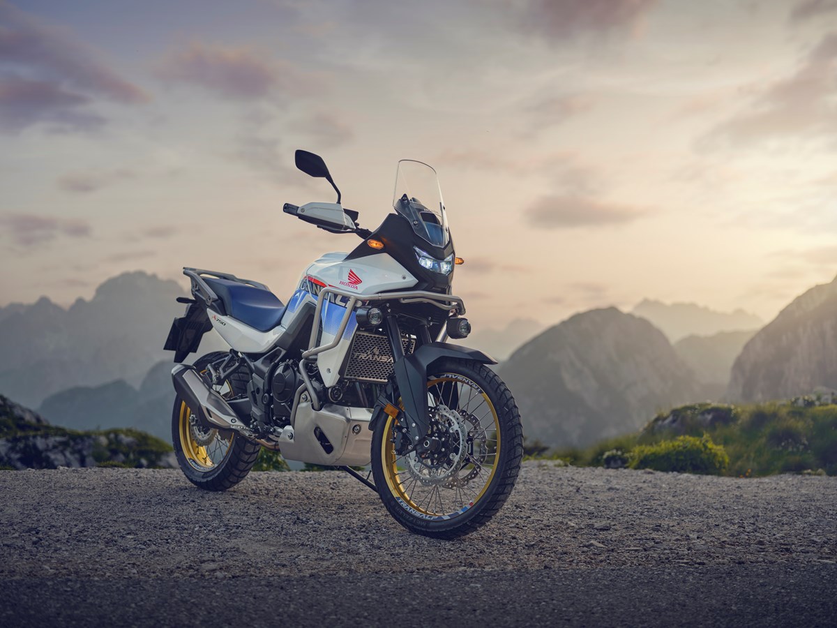 Honda Transalp 750 E-Clutch: un paso adelante para la clásica trail