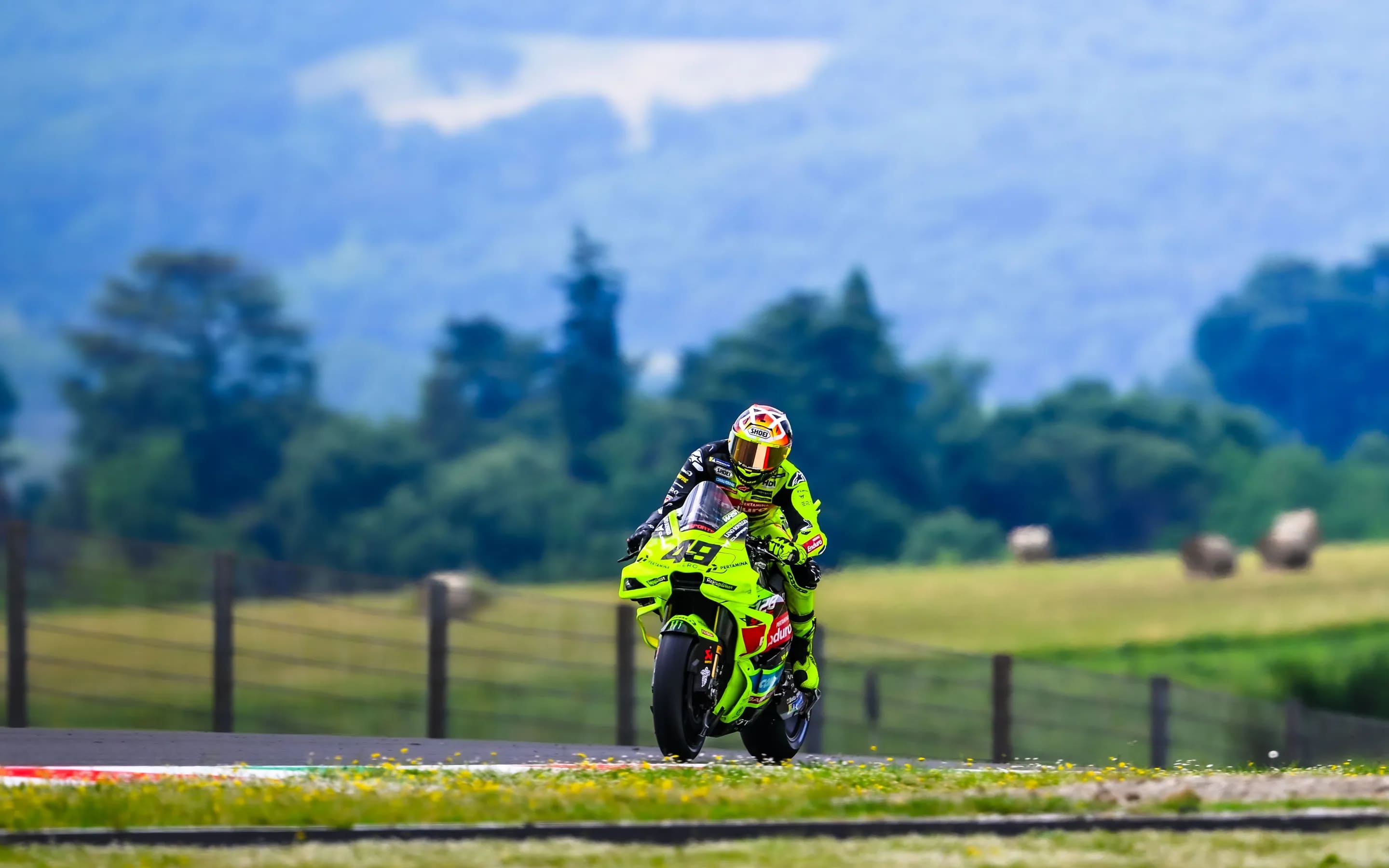 Fabio Di Giannantonio aprovecha la localia y finaliza al frente del viernes de MotoGP en Mugello