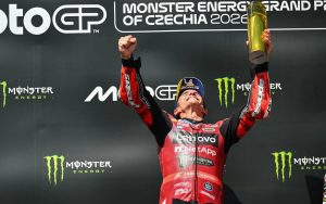 GP de la Republica Checa 2026: Marc Márquez enciende el campeonato ante un Bezzecchi sancionado