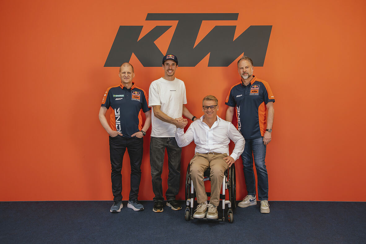 Luego de la salida de Pedro Acosta y Brad Binder, Alex Márquez y Fabio Di Giannantonio ocupan sus lugares como pilotos del equipo oficial KTM.