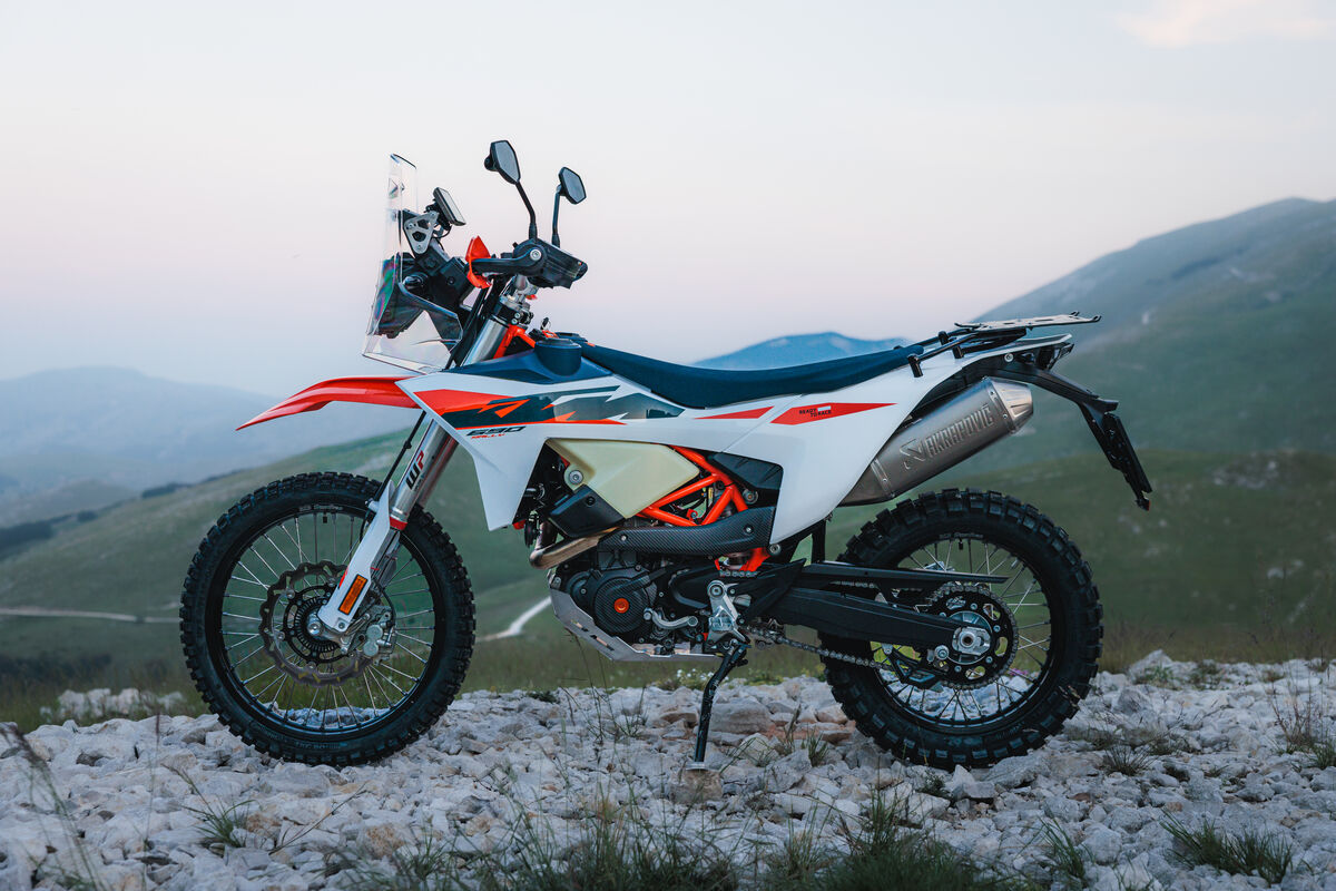 KTM 690 Rally 2027: el retorno a la aventura
