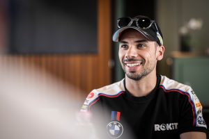Miguel Oliveira renueva con BMW "hasta 2027 y más allá"